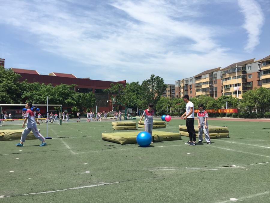 调整大小 2刘贡常老师课堂实践.JPG