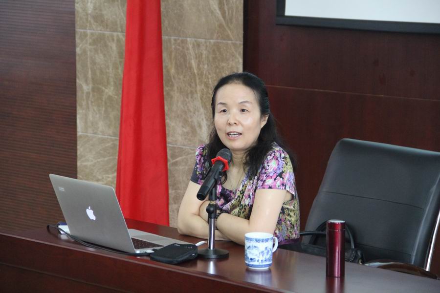 调整大小 2张文兰教授.JPG