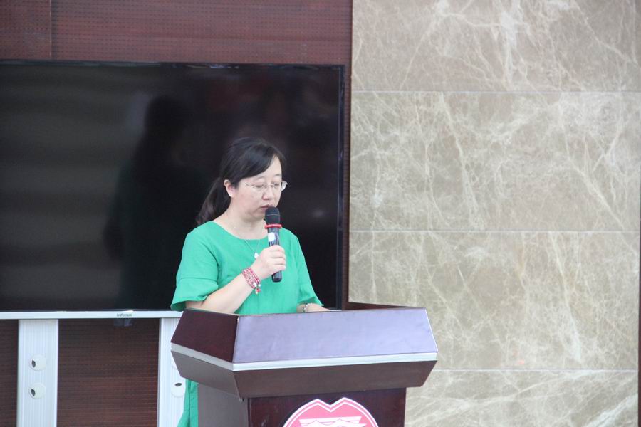 调整大小 1-孙余主任主持会议.JPG