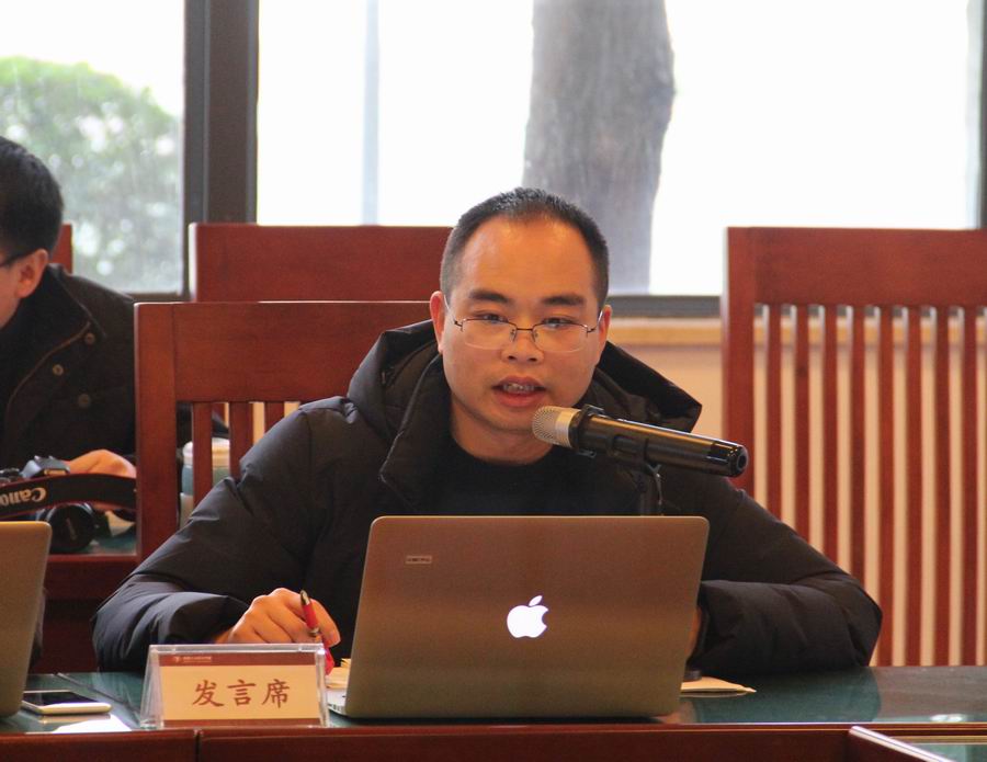 调整大小 3数学组子课题负责人赖建勇老师作阶段总结.jpg