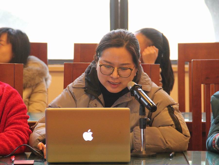 调整大小 6地理组子课题负责人连晋老师作阶段总结.jpg