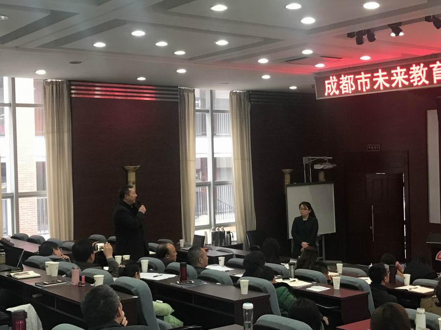 调整大小 6泡桐树中学高仁辉校长分享自己的教育故事.JPG