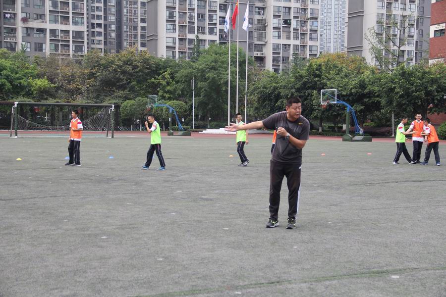 调整大小 裴沛老师上课现场.JPG